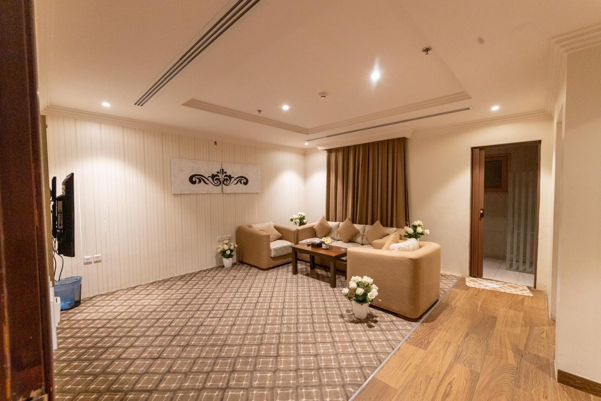 Burj Al Hayat Hotel Suites - Al Olaya Эр-Рияд Экстерьер фото
